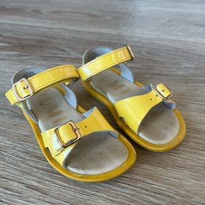 Umi kids yellow sandals